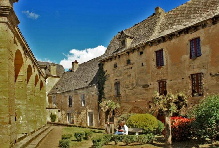 Petite Maison En Pierre Au Coeur Du Perigord Noir Proche De Sarlat Et Rocamadour Salignac Eyvigues Exteriér fotografie