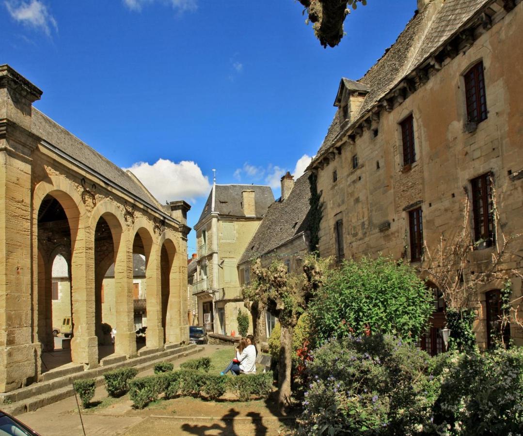 Petite Maison En Pierre Au Coeur Du Perigord Noir Proche De Sarlat Et Rocamadour Salignac Eyvigues Exteriér fotografie